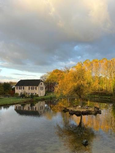 Gite rural La petite Belgique - Lamécourt - 12 personnes - 6 chambres (Gite rural La petite Belgique - Lamecourt - 12 personnes - 6 chambres) in เซด็อง