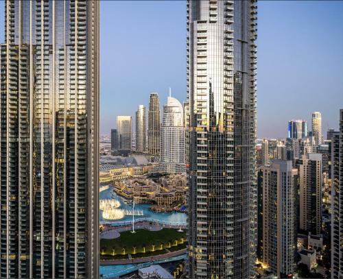 Sky High Gem in Central Dubai with Burj Khalifa and Fountain Views, Dubái