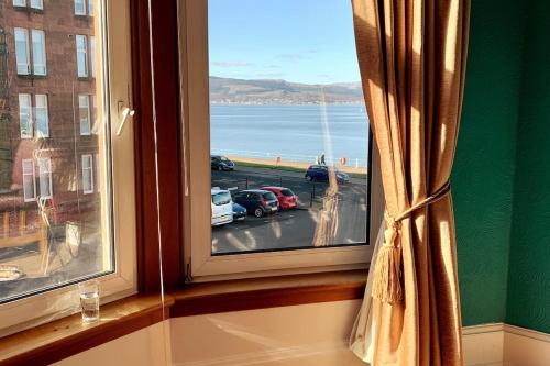 Lovely flat overlooking the Clyde - Location saisonnière - Gourock