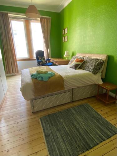 Lovely flat overlooking the Clyde in Gourock