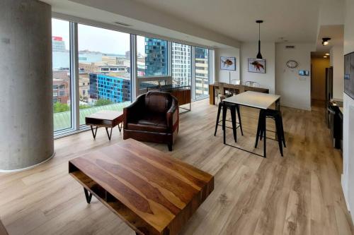 Corporate Stays Livmore 2 Bedrooms in Montreal