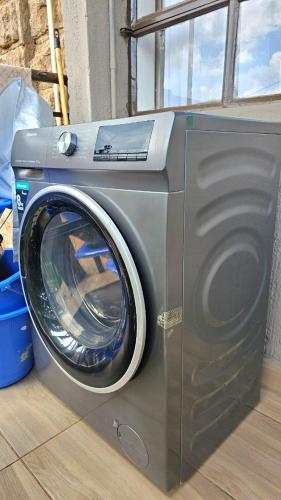 Hosted by Shee -One bedroom Ruaka near Two Rivers in Ruaka