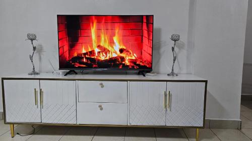 Hosted by Shee -One bedroom Ruaka near Two Rivers in Ruaka