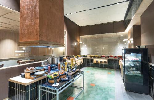 Restaurant, Golden Tulip Essential Pik2 Jakarta in PIK2