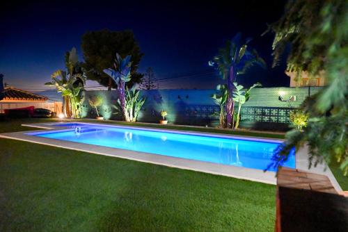 Villa Peralta, heated and private pool ,near beach and golf !