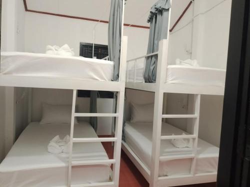 The Sun Backpackers Hostel in Nong Khiaw