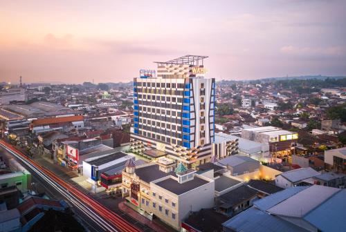 Exterior view of Wahid Prime Hotel Salatiga