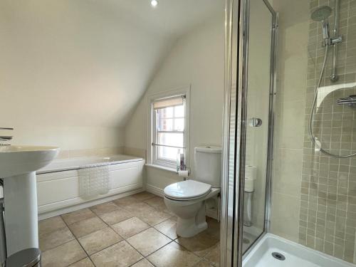 Sterling House - image 13