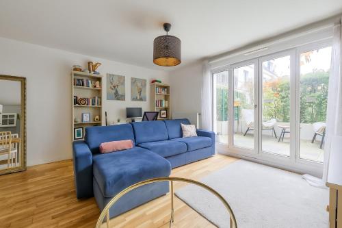 Nice 1BR flat with lovely terrace and parking - Location saisonnière - Rueil-Malmaison