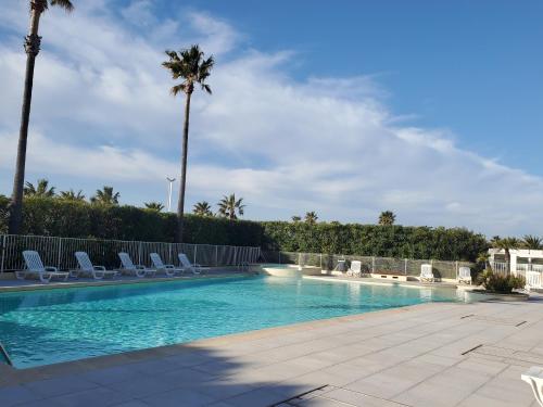 CAP HERMES 312, T2,3, 40m2 clim, parking, piscine - Location saisonnière - Fréjus