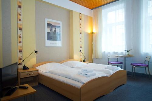 Hotel Neun 3/4 - image 10