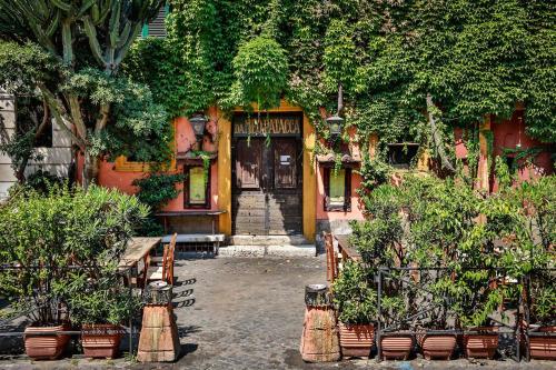 Trastevere Design Loft - My Extra Home - image 11