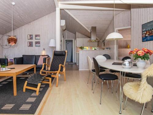 8 person holiday home in Sydals-By Traum in Skovby