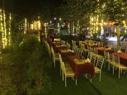 Restaurant, Bee Lucky  Homestay in Xuan Dam Village