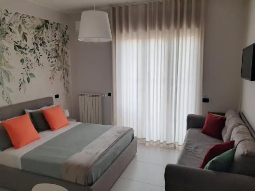 My Comfort Suite, Naples