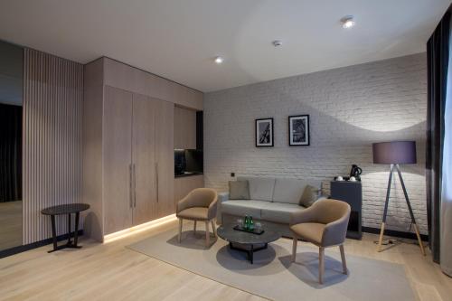 Ilonn Boutique Limanowskiego - image 13