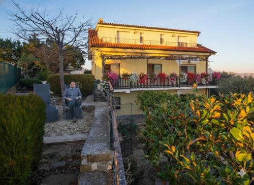 Bejárat, Da Ernestina in Poggi