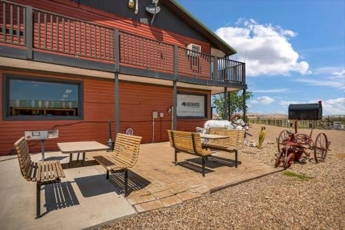 Badlands Hotel & Campground 2