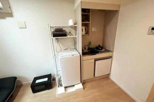 Shinjuku 5 min, Shin-Nakano Station 1 min walk, Room 201