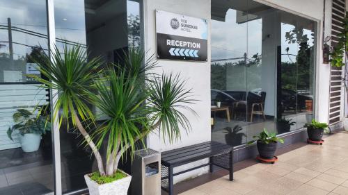 Exterior view, 1108 Hotel Sungkai in Sungkai