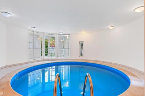 Black Dragon Haven in Prague 20