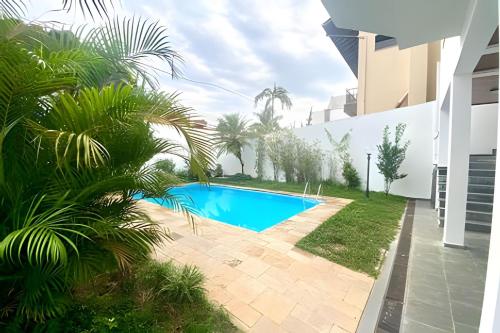 Casa com piscina • salão de jogos • 4min do Autódromo (Casa com piscina • salao de jogos • 4min do Autodromo) in ソコロ