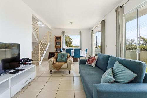 Casa Sambaqui Amplitude Charm and 100m from the Sea in Praia de Daniela