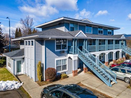 15 Lodge-River View-1BR/2BA - image 9