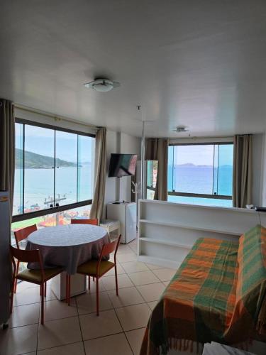 Surrounding environment, LOFT - Beira Mar, com piscina, Wi-Fi e garagem in Arraial do Cabo