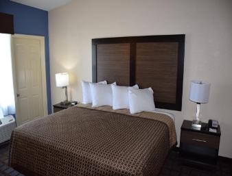 Hawthorn Suites by Wyndham Columbia photo