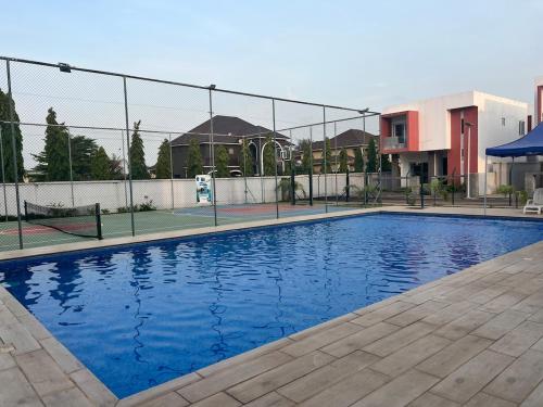 The Elegant 3BedRoom Home in Community 25, Tema in Dawhenya