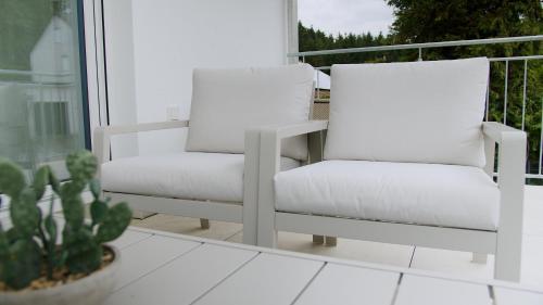 YUVA HOMES -2 Zimmer-S-Bahn MUC-grosser Balkon-Parkplatz in 埃雷辛格