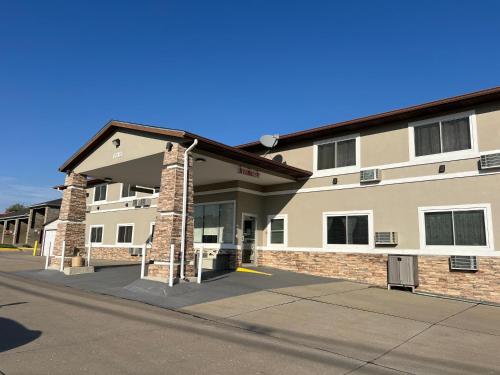 . Deluxe Inn Capital O Nebraska City I 29
