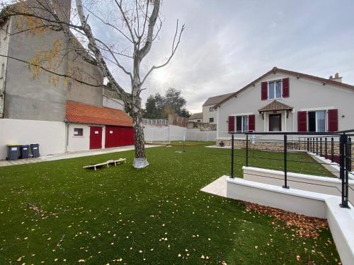 Kert, Capsule Villa Fun cinéma Foot Poker Console jeux de jardin (Capsule Villa Fun cinema Foot Poker Console jeux de jardin) in Mareil-Marly