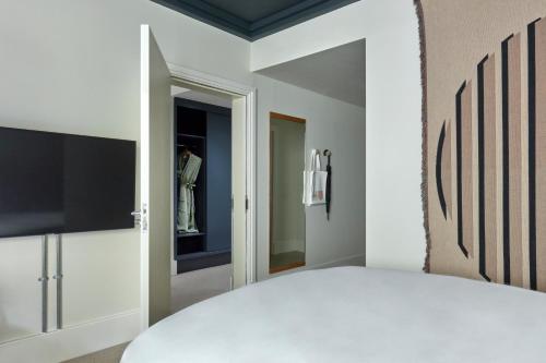 2 double beds