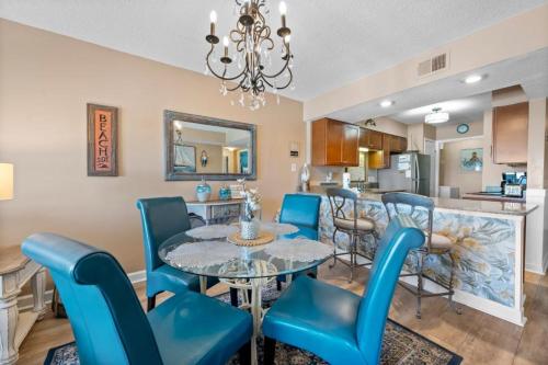 Boardwalk 285 by Youngs Suncoast near Pink Pony Pub