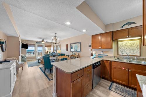 Boardwalk 285 by Youngs Suncoast near Pink Pony Pub