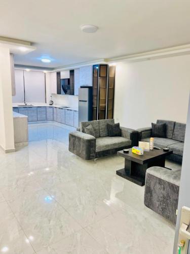 Zurich Furnished Apartments – khách sạn tại Al Mafraq