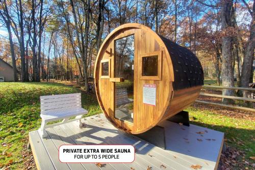 Spacious Home by Kalahari Waterpark, Camelback and Jim Thorpe, FREE EV Station in Albrightsville, USA