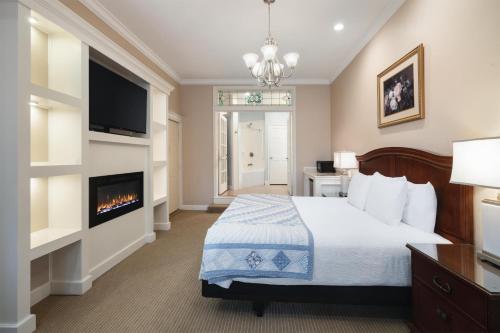 Best Western Grandma's Feather Bed - image 2