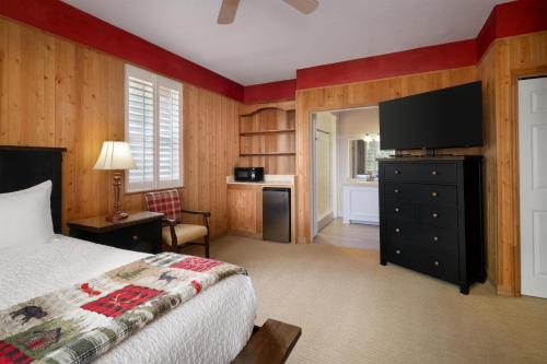 Best Western Grandma's Feather Bed - image 10