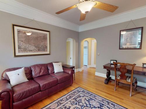 Southern Charm on Liberty – Savannah, GA