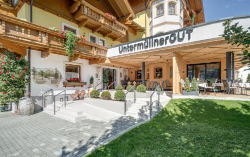 Landhotel Untermüllnergut - Hotel - Dorfgastein