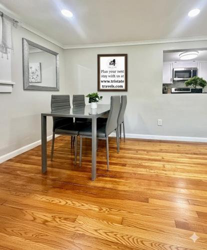 Town & Country Andover, NJ Area Apt- 2nd FL in Andover Township (NJ)