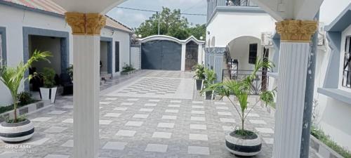 Tampilan eksterior, Cutting Edge Guest House in Kunkujang Jattaya