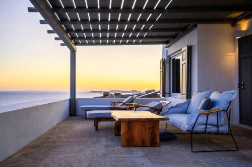 Paradise Estate Mykonos - Views Party Memories 2026 - image 5