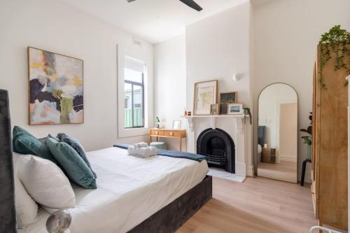 Stylish Inner-City Terrace Near Green Square in Zetland