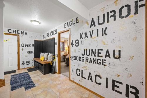 Hutch N' Snow House Aurora Escape Near Fairbanks in College (AK)