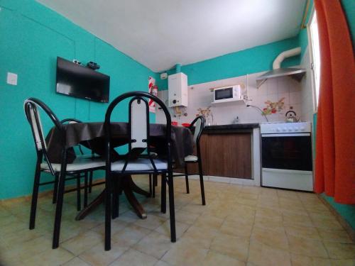 Cabañas Los Pinos (Cabanas Los Pinos) in 波特雷羅德洛斯富內斯