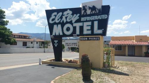 El Rey Motel, Globe